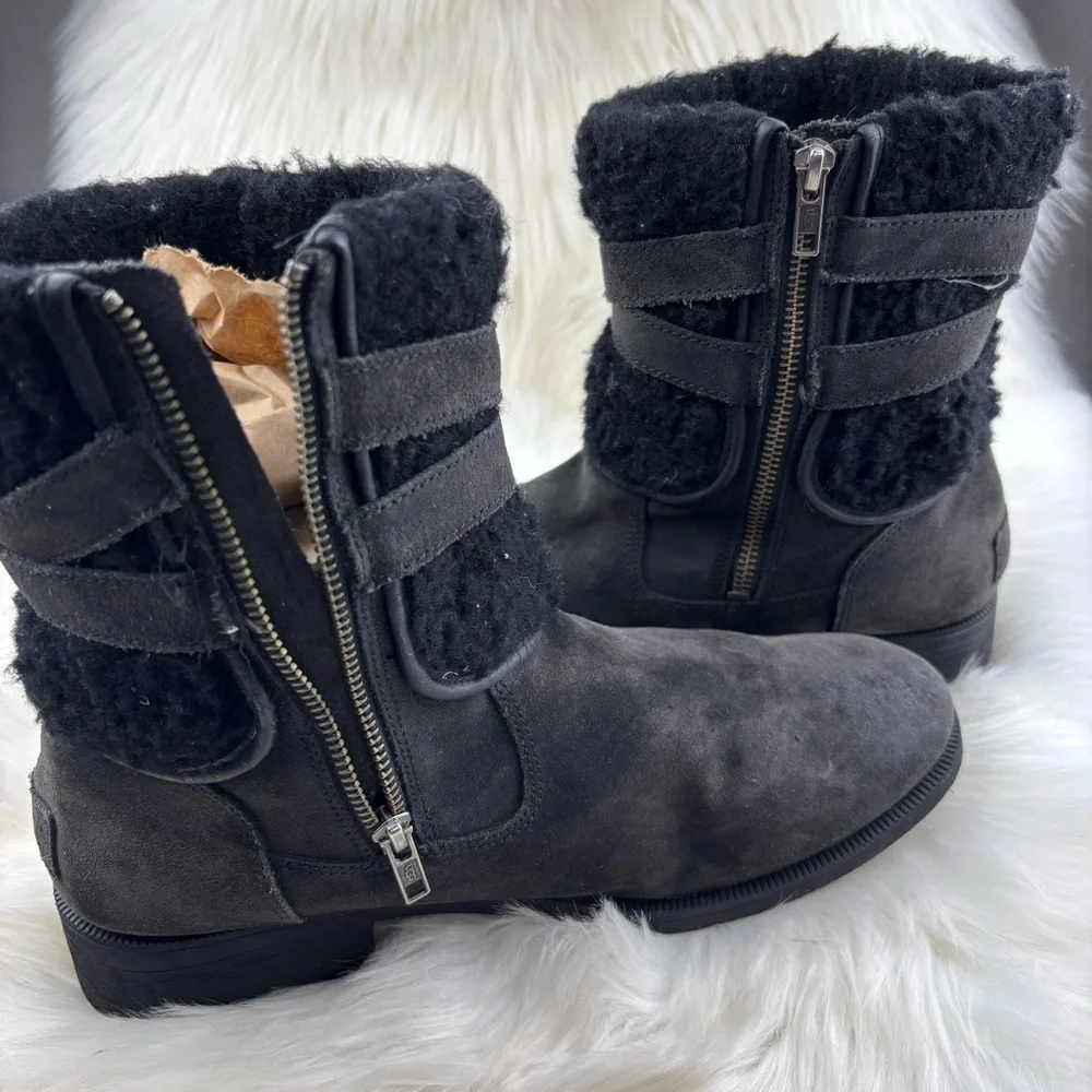 UGG Blayre Black Leather Suede Winter Boots size 12 Woman’s